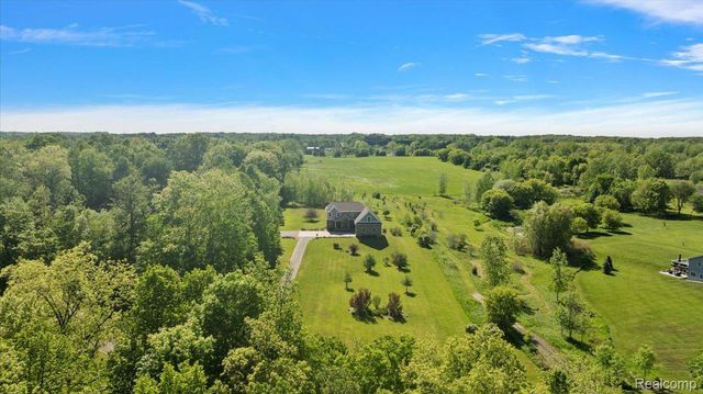 5035 Hidden Ridge Drive, Hadley Township, MI 48455