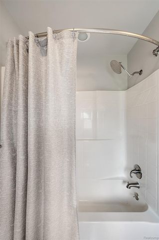 5035 Hidden Ridge Drive, Hadley Township, MI 48455