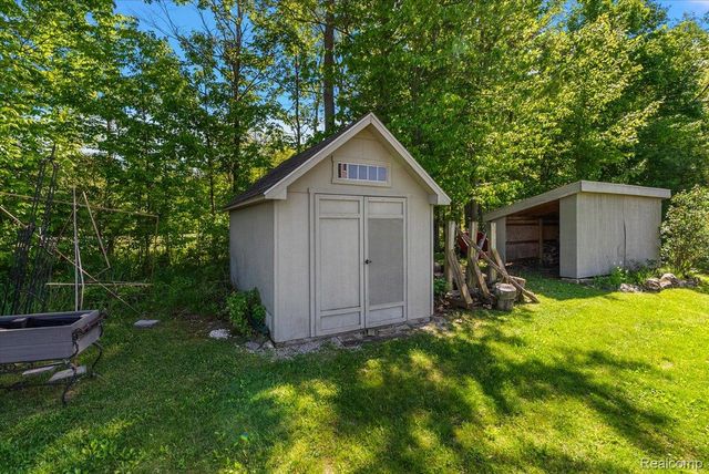 5035 Hidden Ridge Drive, Hadley Township, MI 48455