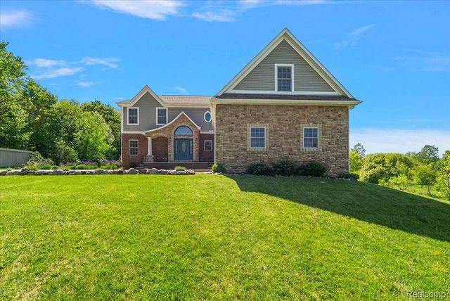 5035 Hidden Ridge Drive, Hadley Township, MI 48455