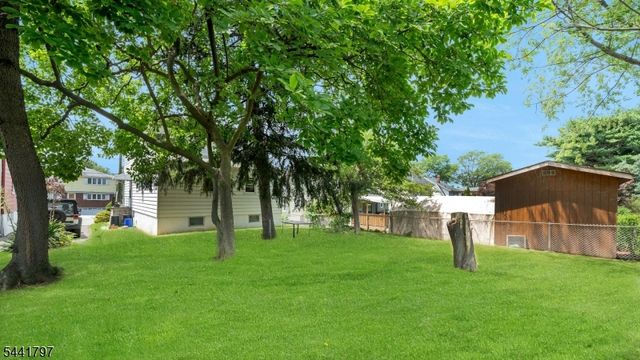 723 2Nd Ave, Lyndhurst Twp., NJ 07071