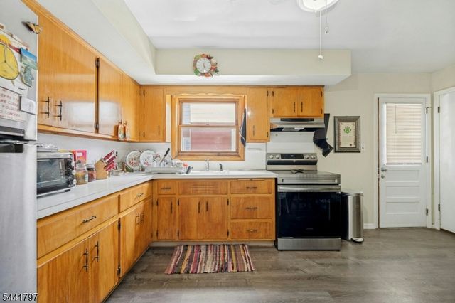 723 2Nd Ave, Lyndhurst Twp., NJ 07071