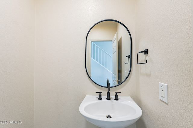 1862 W VERMONT Avenue, Phoenix, AZ 85015