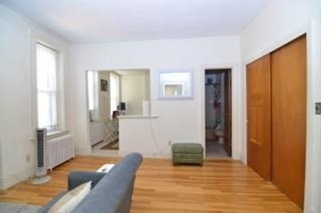 8 Fayette St 4L, Boston, MA 02116