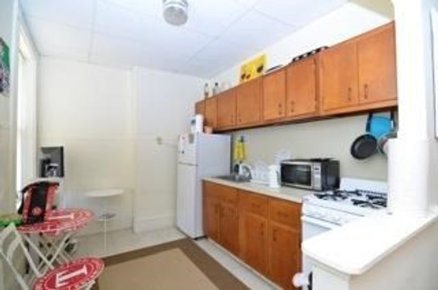 8 Fayette St 4L, Boston, MA 02116