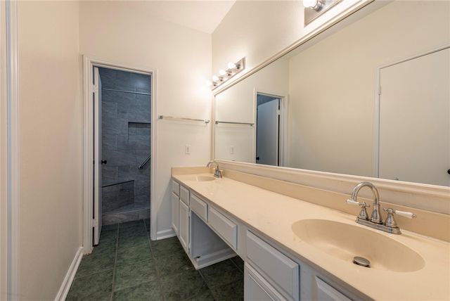 8153 Sands Point Drive 115, Houston, TX 77036