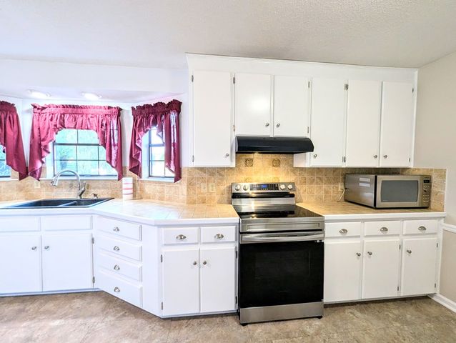 3117 Holland Road, Newton, AL 36352