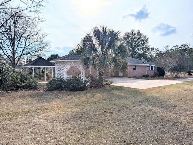 3117 Holland Road, Newton, AL 36352