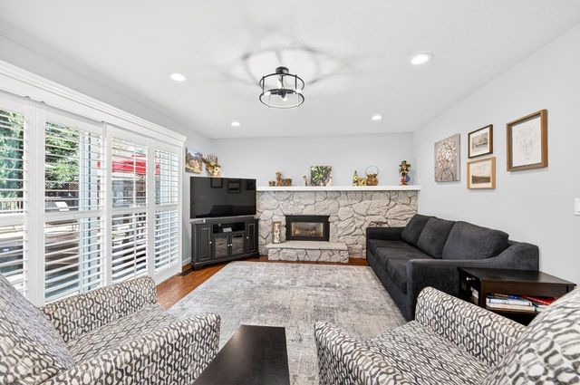 3227 Harvey Ct, Pleasanton, CA 94588