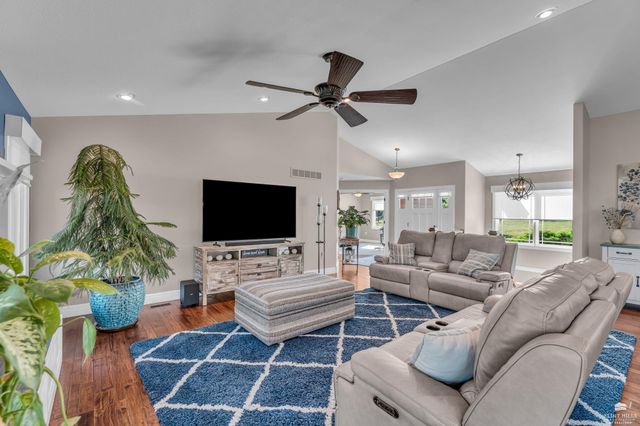 5734 Hervey Lane, Manhattan, KS 66502