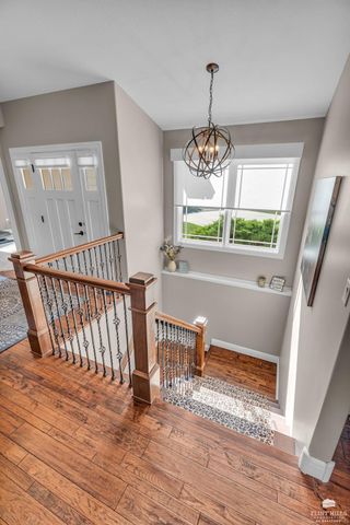 5734 Hervey Lane, Manhattan, KS 66502