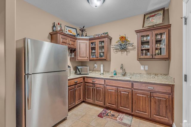 5734 Hervey Lane, Manhattan, KS 66502