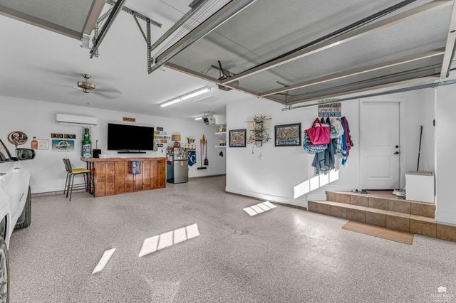 5734 Hervey Lane, Manhattan, KS 66502