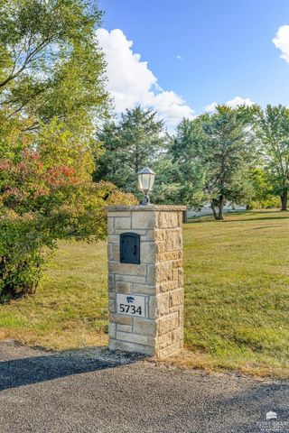 5734 Hervey Lane, Manhattan, KS 66502