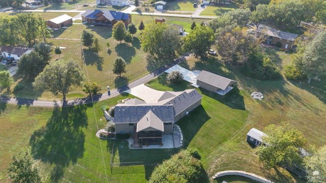 5734 Hervey Lane, Manhattan, KS 66502