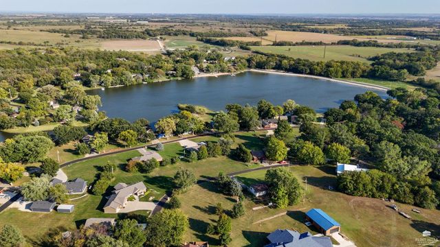 5734 Hervey Lane, Manhattan, KS 66502