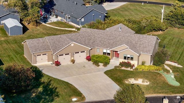 5734 Hervey Lane, Manhattan, KS 66502