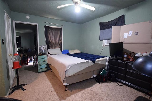 220 NE 1st Street, Moore, OK 73160