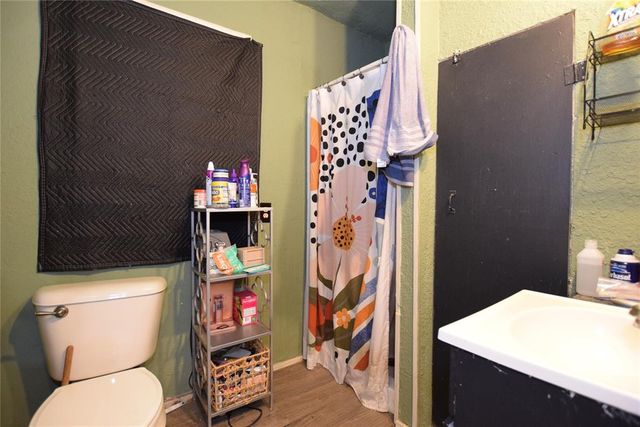 220 NE 1st Street, Moore, OK 73160