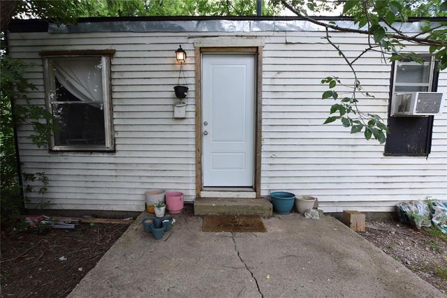 220 NE 1st Street, Moore, OK 73160