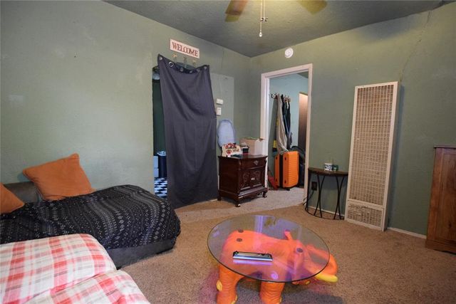 220 NE 1st Street, Moore, OK 73160