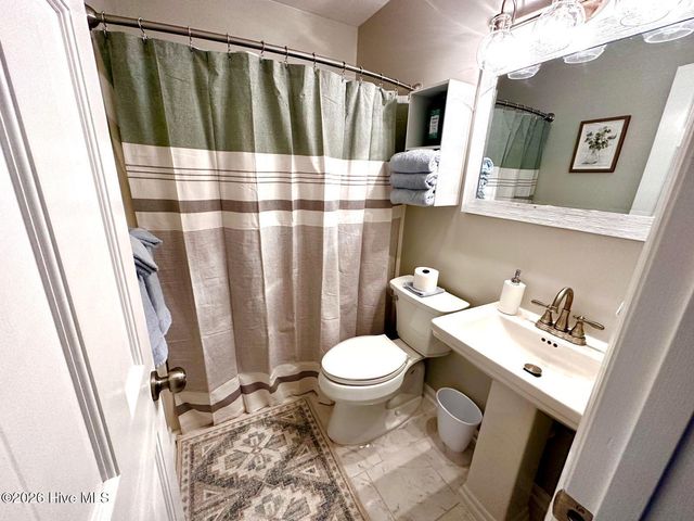 608 Hounds Tooth Court, Winterville, NC 28590