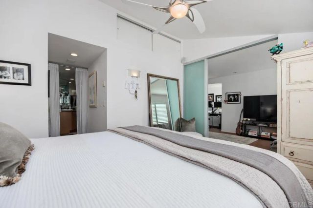 307 Longden Lane, Solana Beach, CA 92075