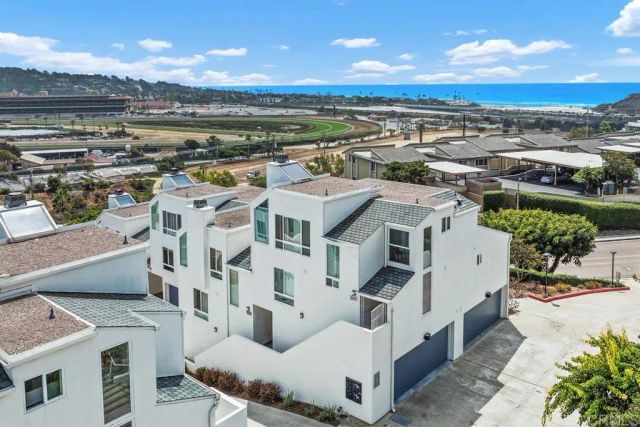 307 Longden Lane, Solana Beach, CA 92075