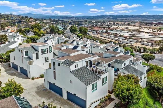 307 Longden Lane, Solana Beach, CA 92075