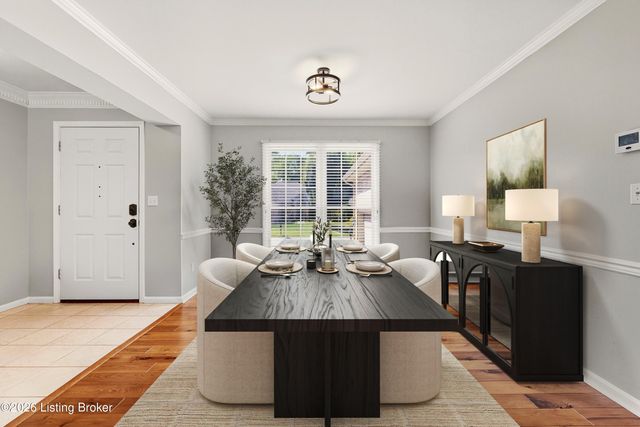 8406 Oxford Woods Ct, Louisville, KY 40222