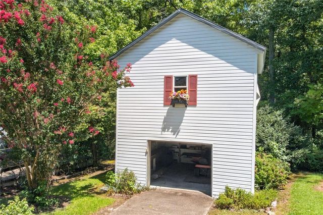 1309 Manning RD, Suffolk, VA 23434