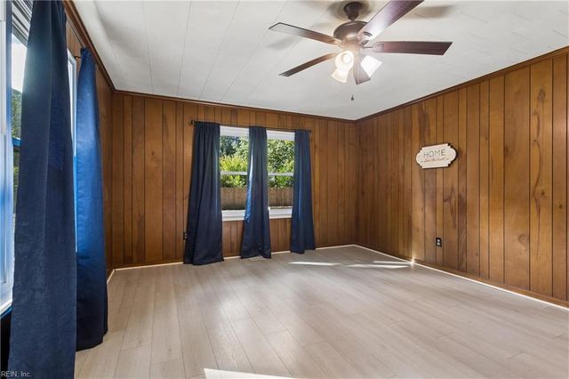 6 Anderson CIR, Newport News, VA 23606