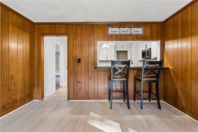6 Anderson CIR, Newport News, VA 23606