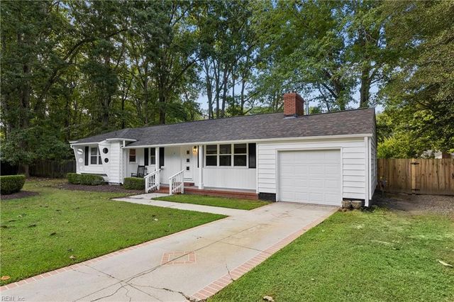 6 Anderson CIR, Newport News, VA 23606
