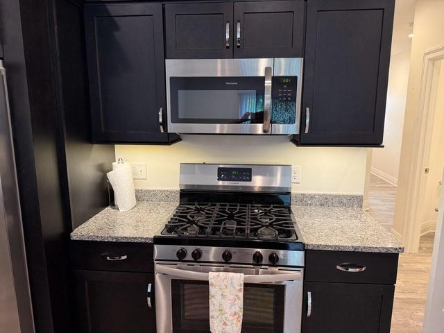 47 Travelers Court, East Greenwich, RI 02818