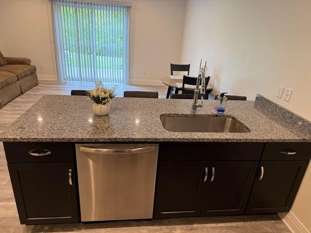 47 Travelers Court, East Greenwich, RI 02818