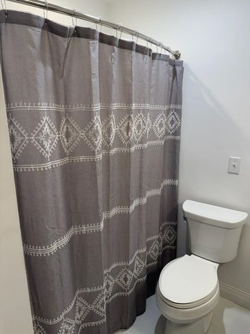 47 Travelers Court, East Greenwich, RI 02818