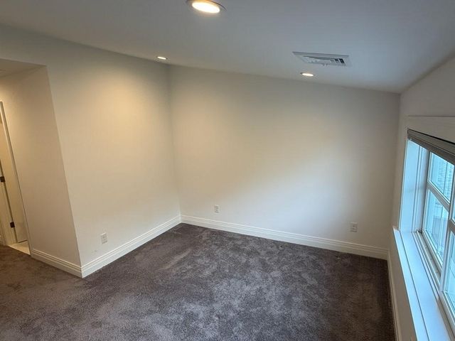 47 Travelers Court, East Greenwich, RI 02818