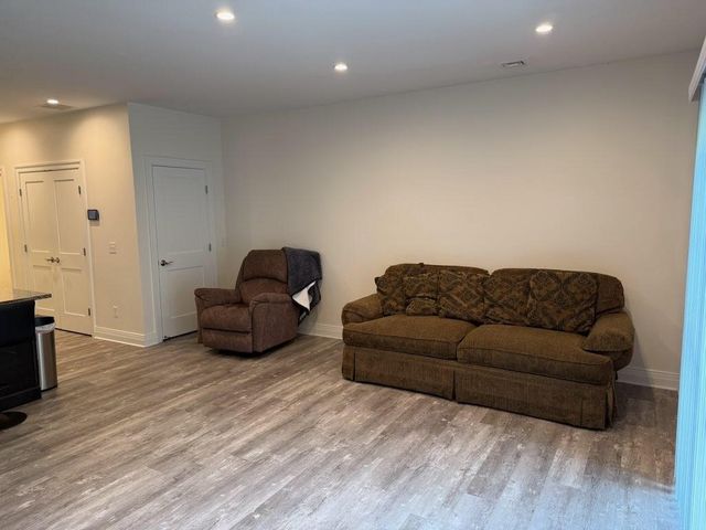 47 Travelers Court, East Greenwich, RI 02818