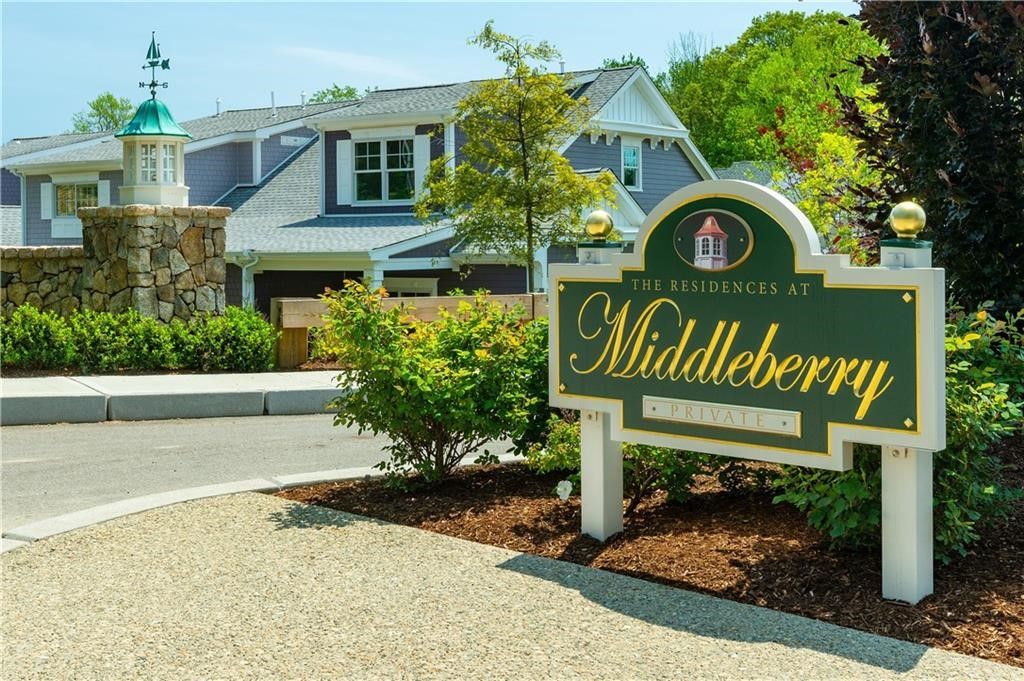 47 Travelers Court, East Greenwich, RI 02818