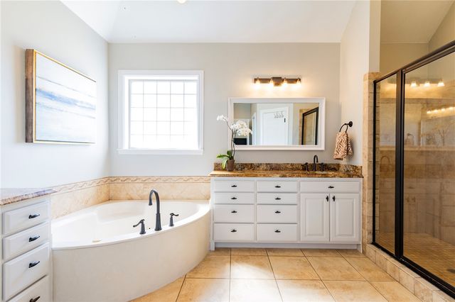 5605 S Chadwick Drive, Rogers, AR 72758