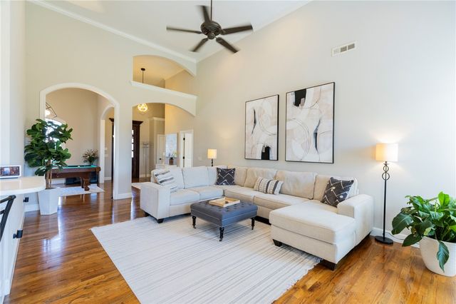 5605 S Chadwick Drive, Rogers, AR 72758