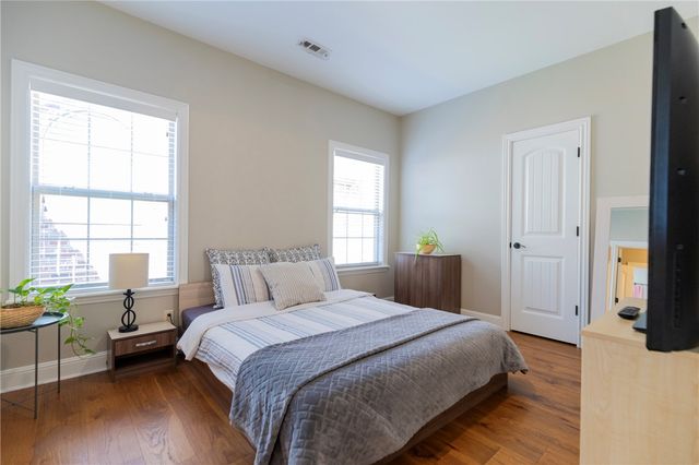 5605 S Chadwick Drive, Rogers, AR 72758