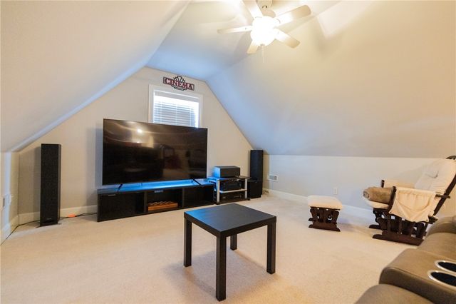 5605 S Chadwick Drive, Rogers, AR 72758