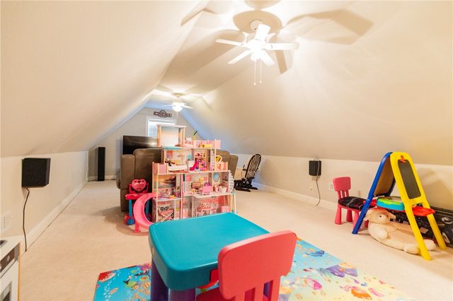 5605 S Chadwick Drive, Rogers, AR 72758