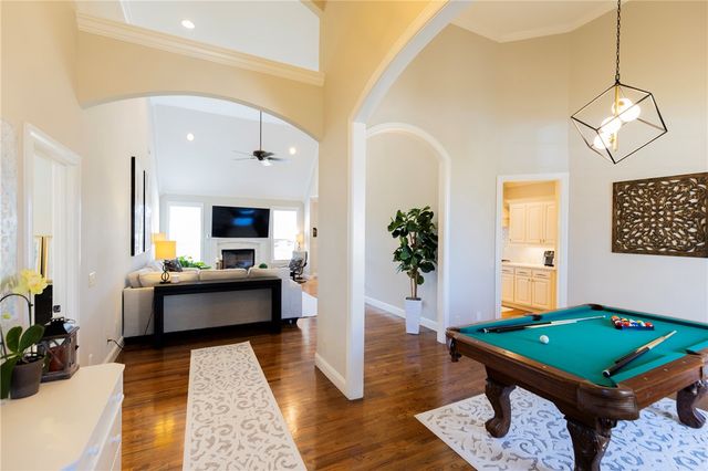 5605 S Chadwick Drive, Rogers, AR 72758