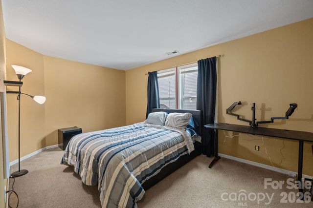 6127 Blue Ash Lane, Charlotte, NC 28215