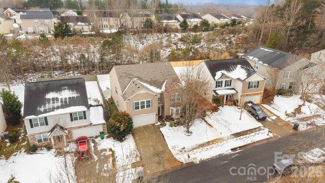 6127 Blue Ash Lane, Charlotte, NC 28215