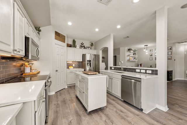 628 Poncho Lane, Fort Worth, TX 76052