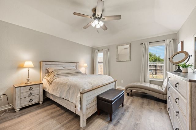 628 Poncho Lane, Fort Worth, TX 76052